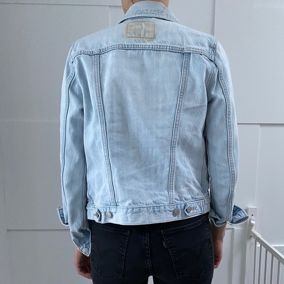 Levi’s Jean jacket - Picture 2 of 2
